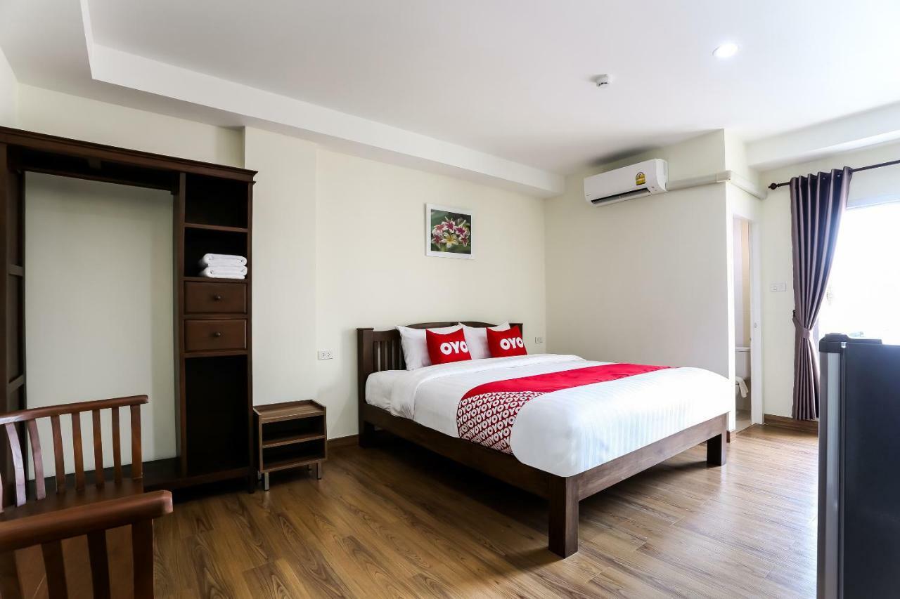 Canary House Rachawong คานารี่ เฮ้าส์ ราชวงศ์ Чиангмай Екстериор снимка