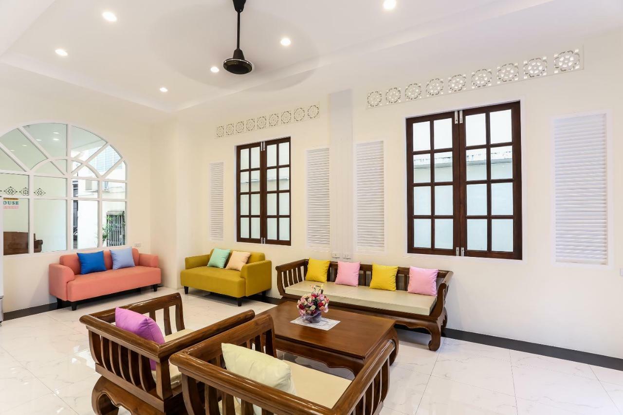Canary House Rachawong คานารี่ เฮ้าส์ ราชวงศ์ Чиангмай Екстериор снимка