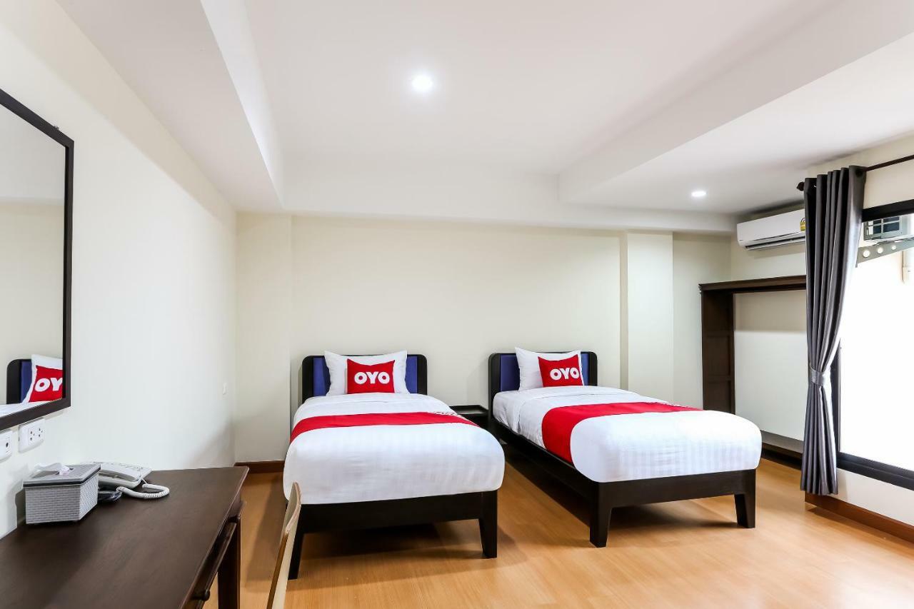 Canary House Rachawong คานารี่ เฮ้าส์ ราชวงศ์ Чиангмай Екстериор снимка